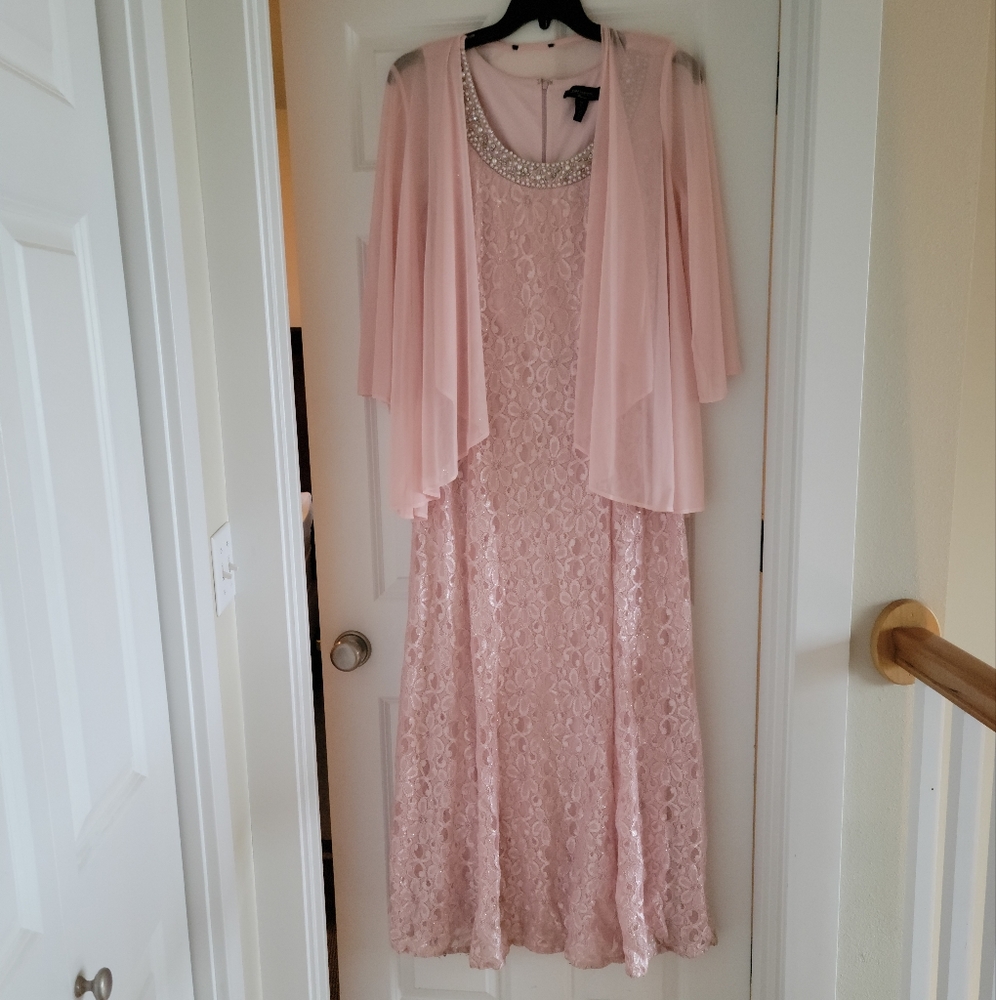 Gorgeous, sparkly formal dress